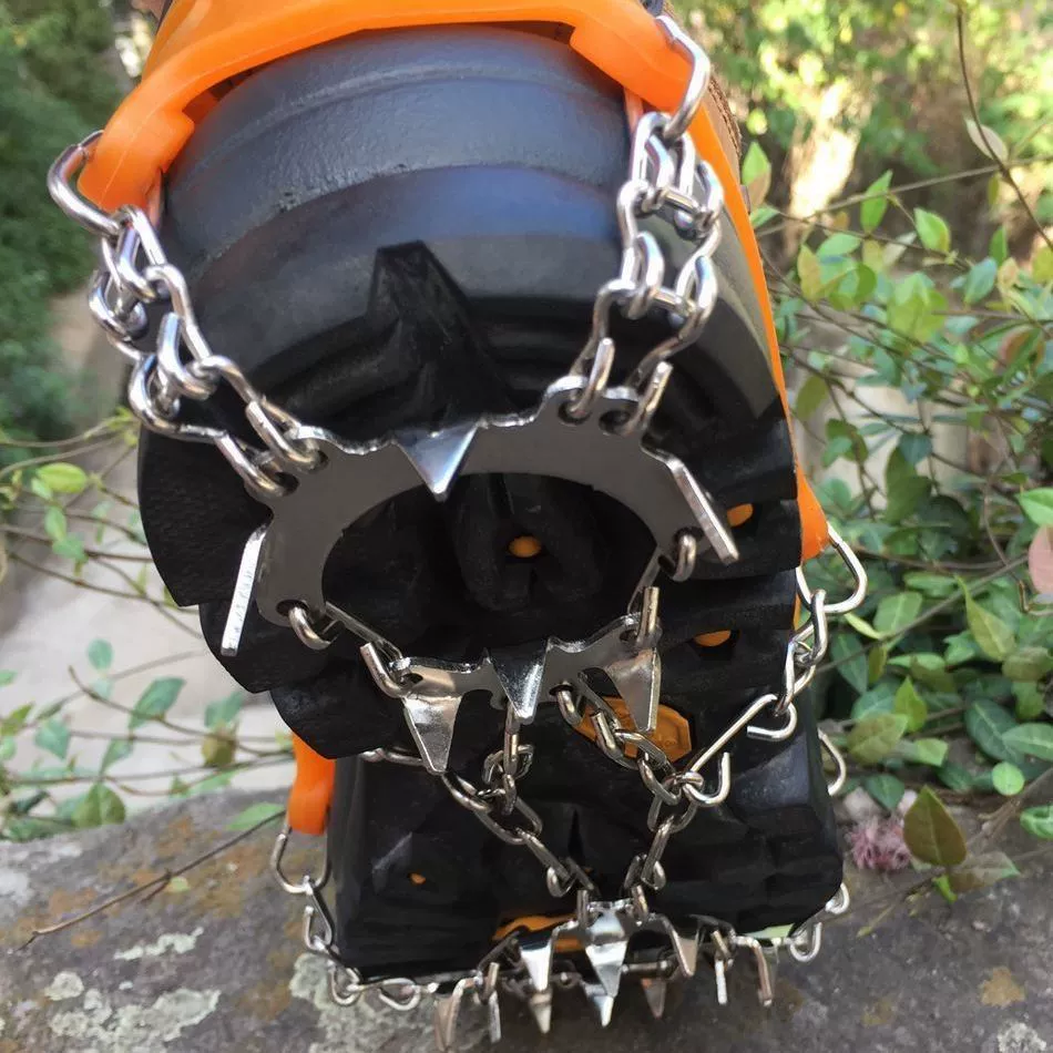 Crampons anti-slip shoe covers outdoor 24-tooth stainless steel snow claws professional equipment ice grip men’s and women’s mountaineering shoe nail chain