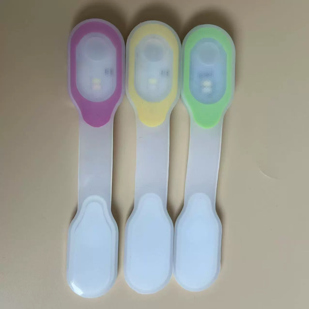 LED luminous silicone magnet light outdoor sports lighting running and cycling hands-free magnetic emergency collar clip light - Image 4