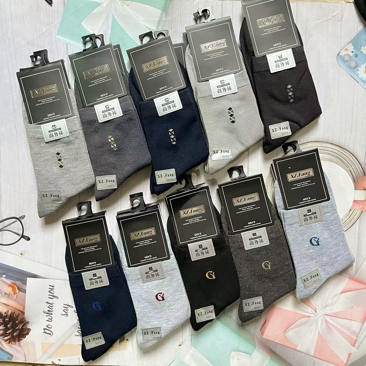 Xin Zhi Fang Business Label Combed Cotton Men’s and Women’s Mid-waist Colored Cotton Socks Autumn and Winter Street Stalls Running Volume·Factory Price