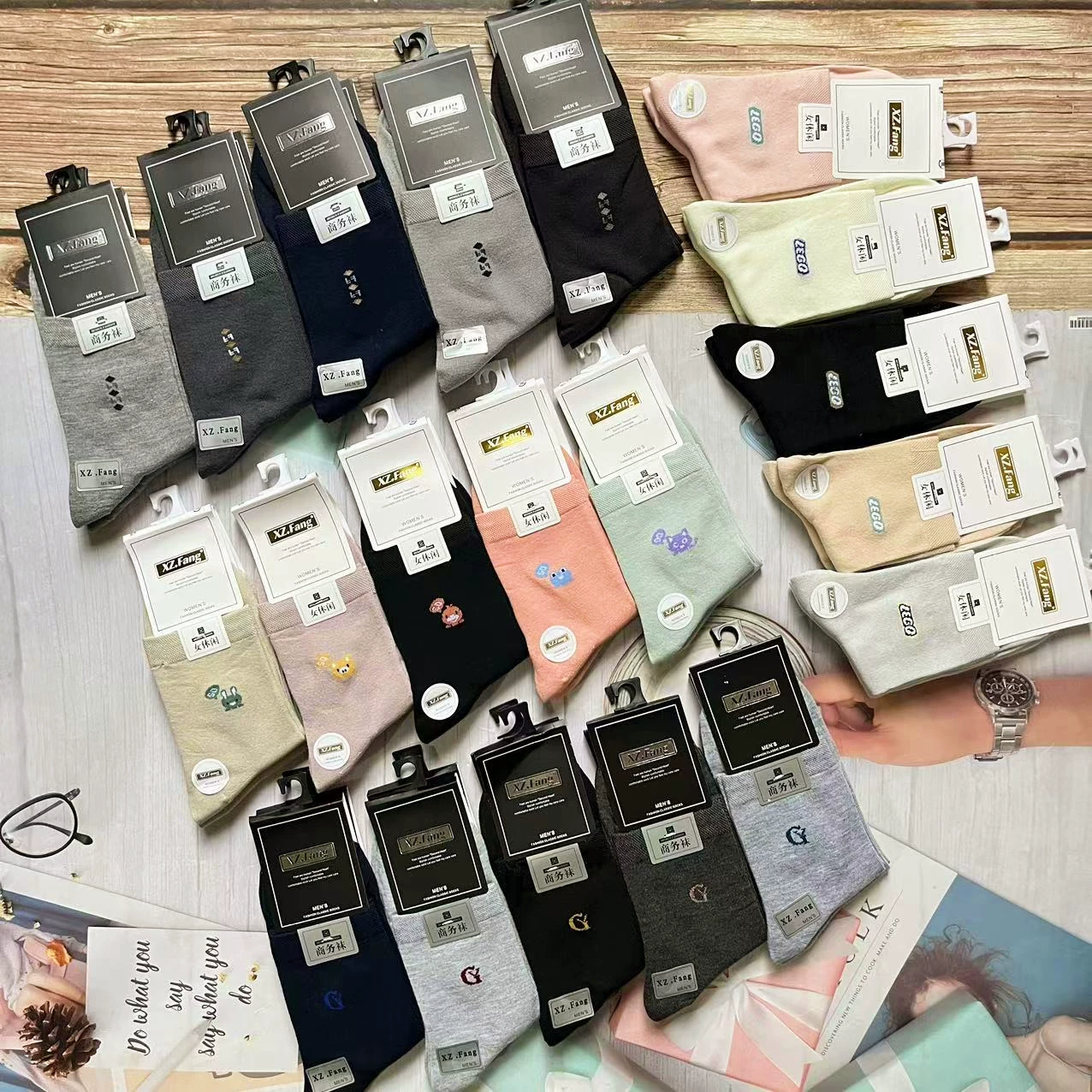 Xin Zhi Fang Business Label Combed Cotton Men's and Women's Mid-waist Colored Cotton Socks Autumn and Winter Street Stalls Running Volume·Factory Price - Image 2