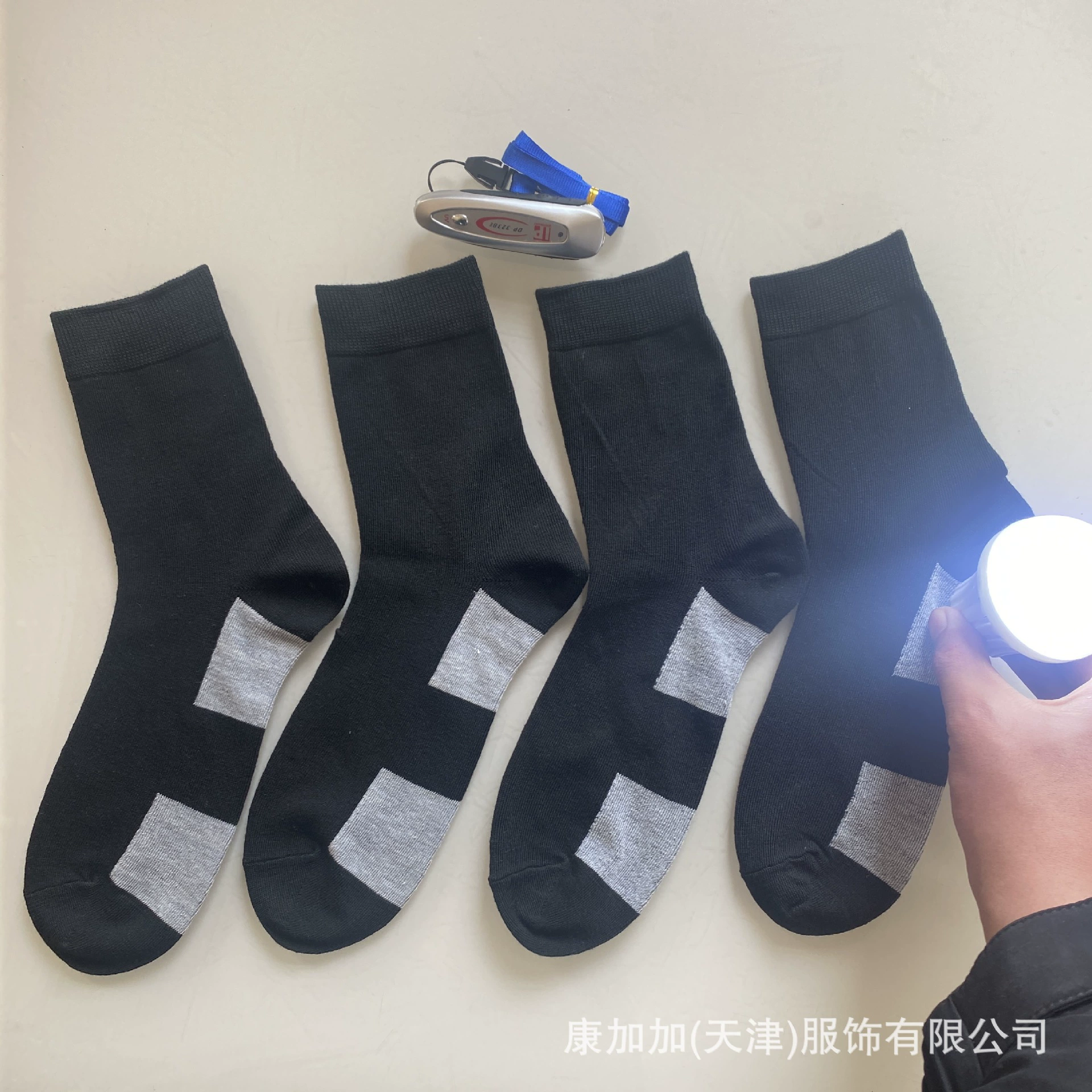 Electric pulse conductive socks, soles of fully conductive yarn socks, magnetic vibration physiotherapy shoes special socks, Jinjiang functional conductive socks - Image 2