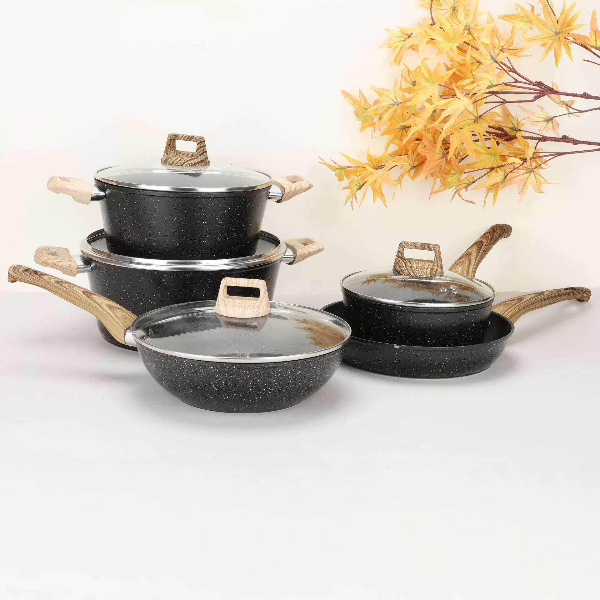 Amazon's new non-stick imitation die-cast set pot household milk pot frying pan wok soup pot pan set - Image 3